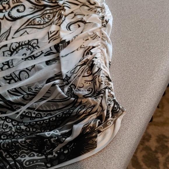 DONATED Slinky Tribal Sublimation Dress in medium - Picture 2 of 5